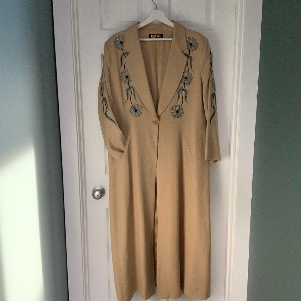 Tan Duster Jacket Embroidered and Embellished by Manuel Cuevas Women’s size 14